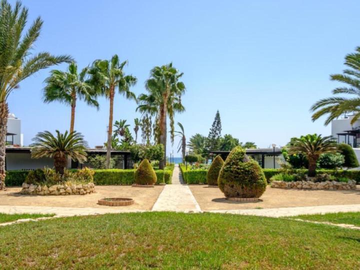 Yialos Village By Cybarco Larnaca Luaran gambar